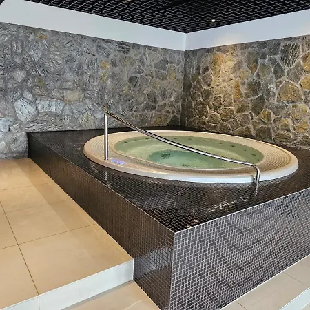 Park A8 - Walonski - Z Dostepem Do Basenu, Sauny, Jacuzzi, Silowni - Widok Z 3 Stron Budynku *