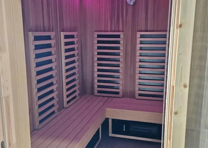 Park A8 - Walonski - Z Dostepem Do Basenu, Sauny, Jacuzzi, Silowni - Widok Z 3 Stron Budynku 公寓